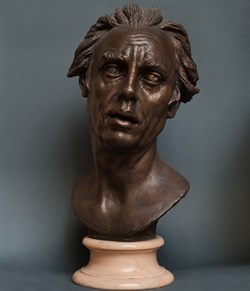 Donato l'autoritratto in bronzo di Marcello Tommasi alla Galleria degli Uffizi